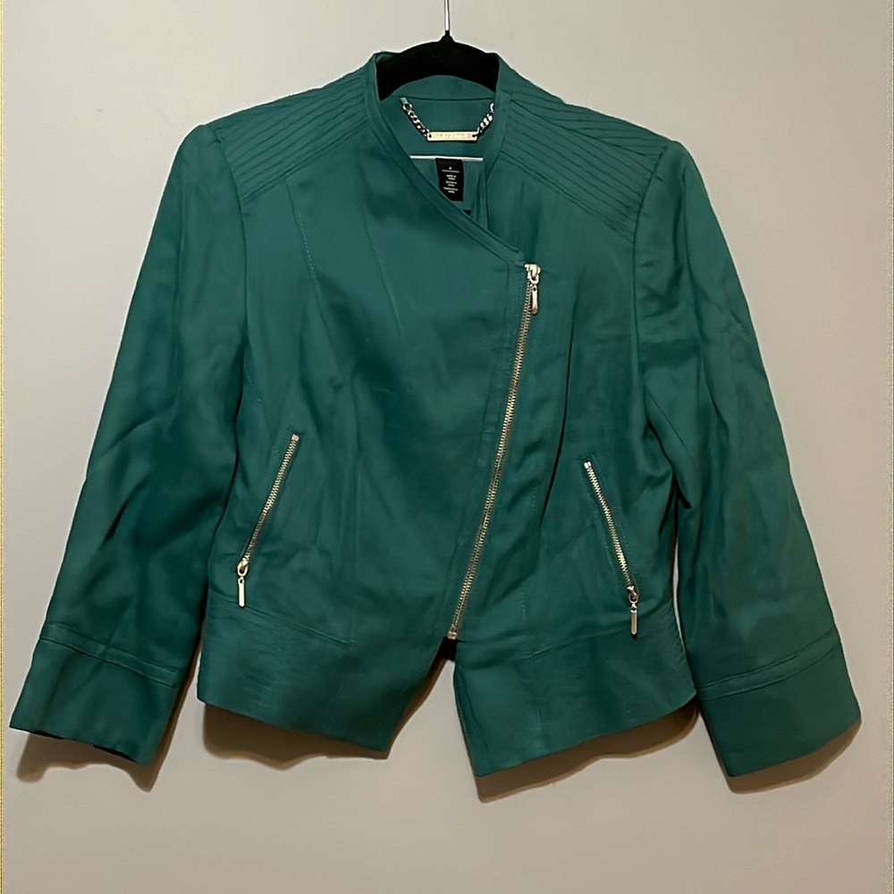WHBM | Green moto blazer jacket w/Silver zippers. Size 6 crop linen blend